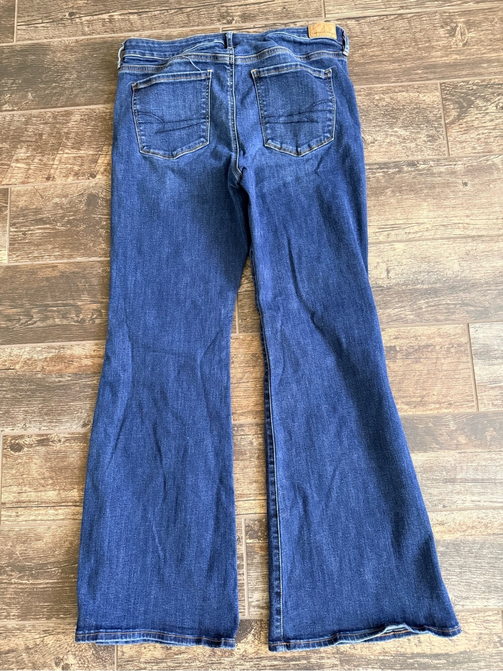 American Eagle Outfitters Blue Flare Jeans - Picture 2 of 5